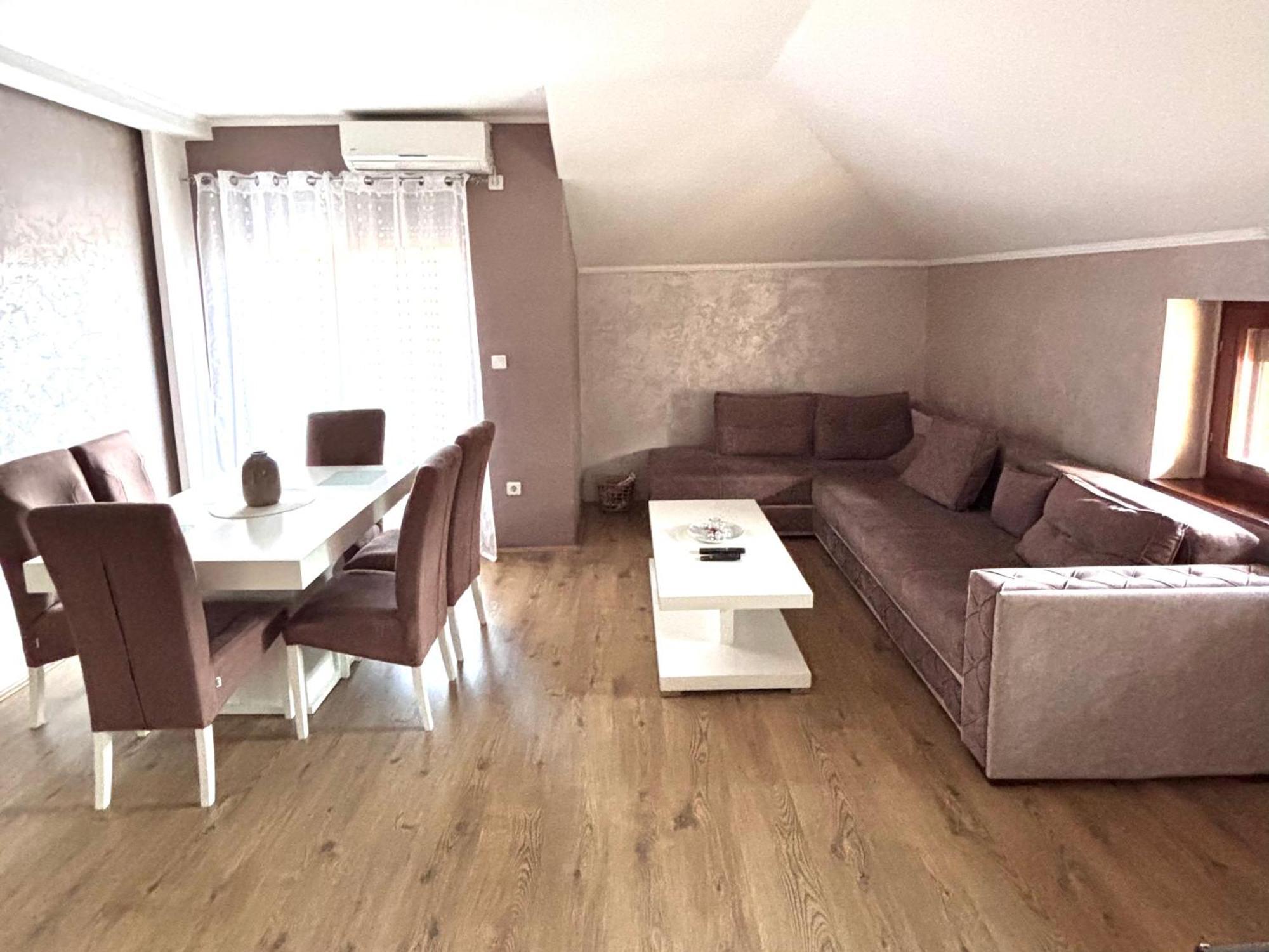 Apartman Crown Vrnjačka Banja Esterno foto