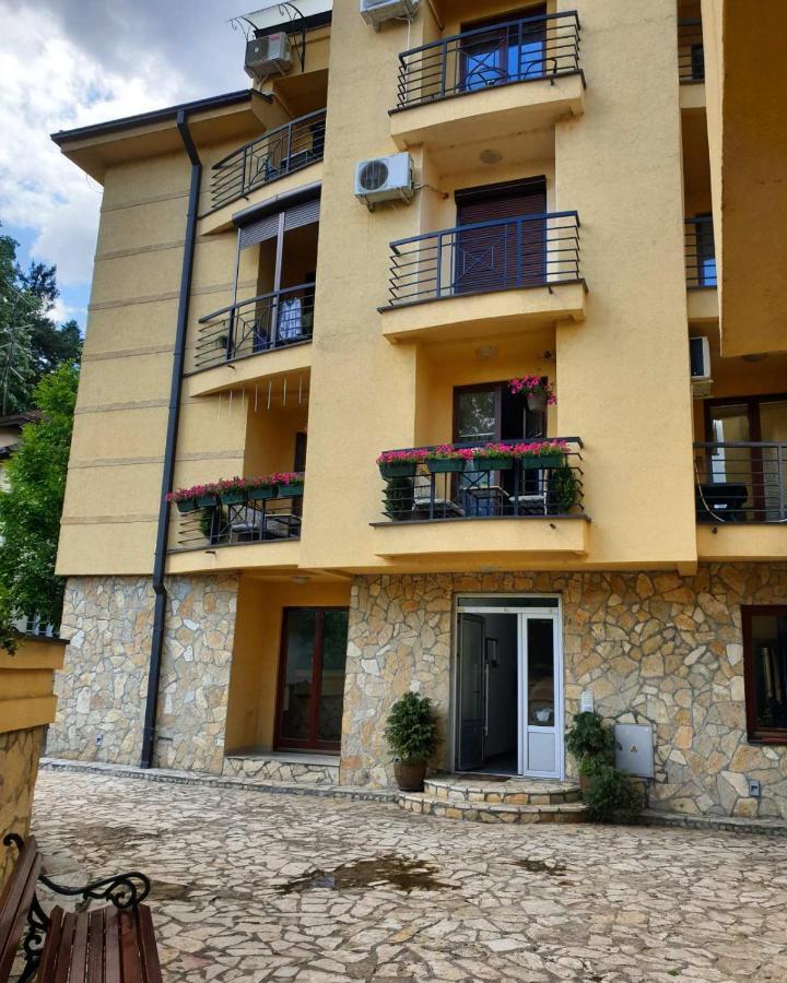 Apartman Crown Vrnjačka Banja Esterno foto